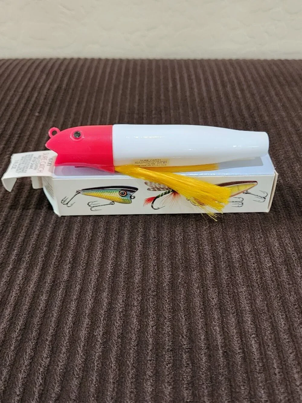 Vintage Avon SURE CATCH FISHING LURE Bottle Wild Country Original Box - NM